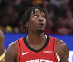 大发平台-美记：芬尼-史密斯首轮表现灾难，他肯定会被摆上交易货架