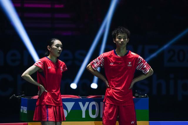 （体育）（1）羽毛球——世锦赛：蒋振邦_魏雅欣获混双亚军XxjpseC000398_20250831_PEPFN0A001.jpg
